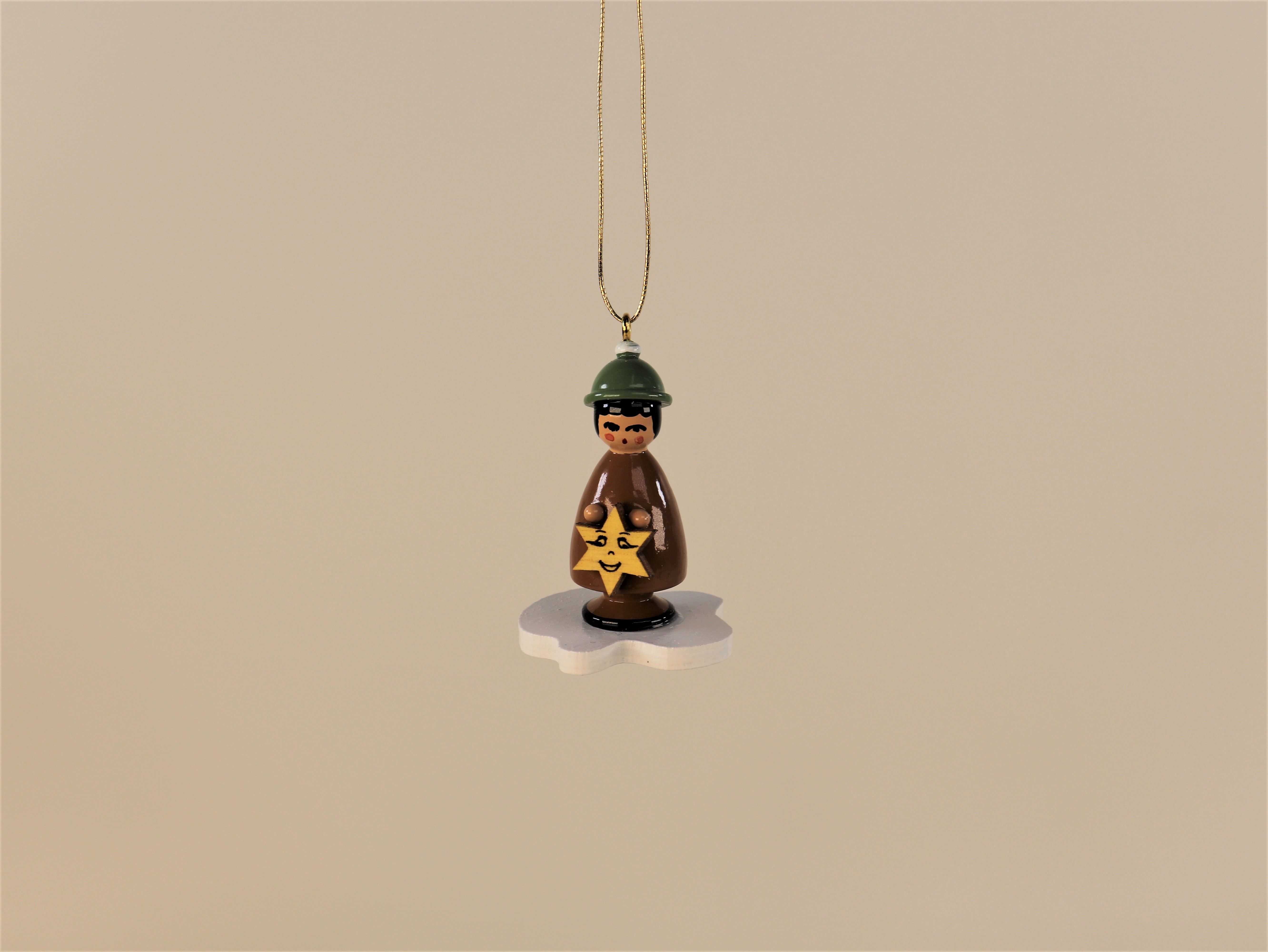 Weihnachts-Baumschmuck Laternenkind braun auf Wolke