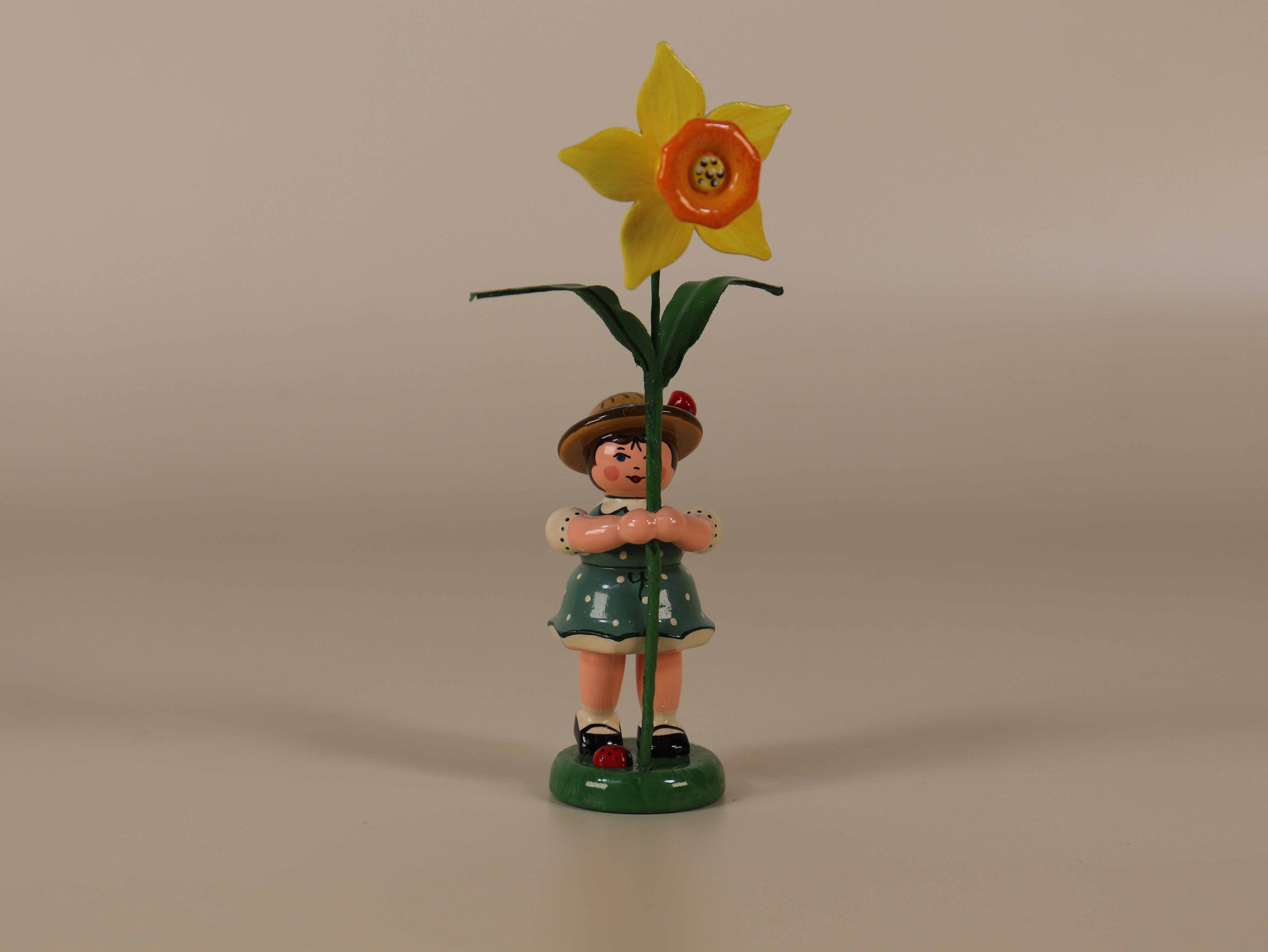 Tischschmuck "Blütenkind mit Narzisse"