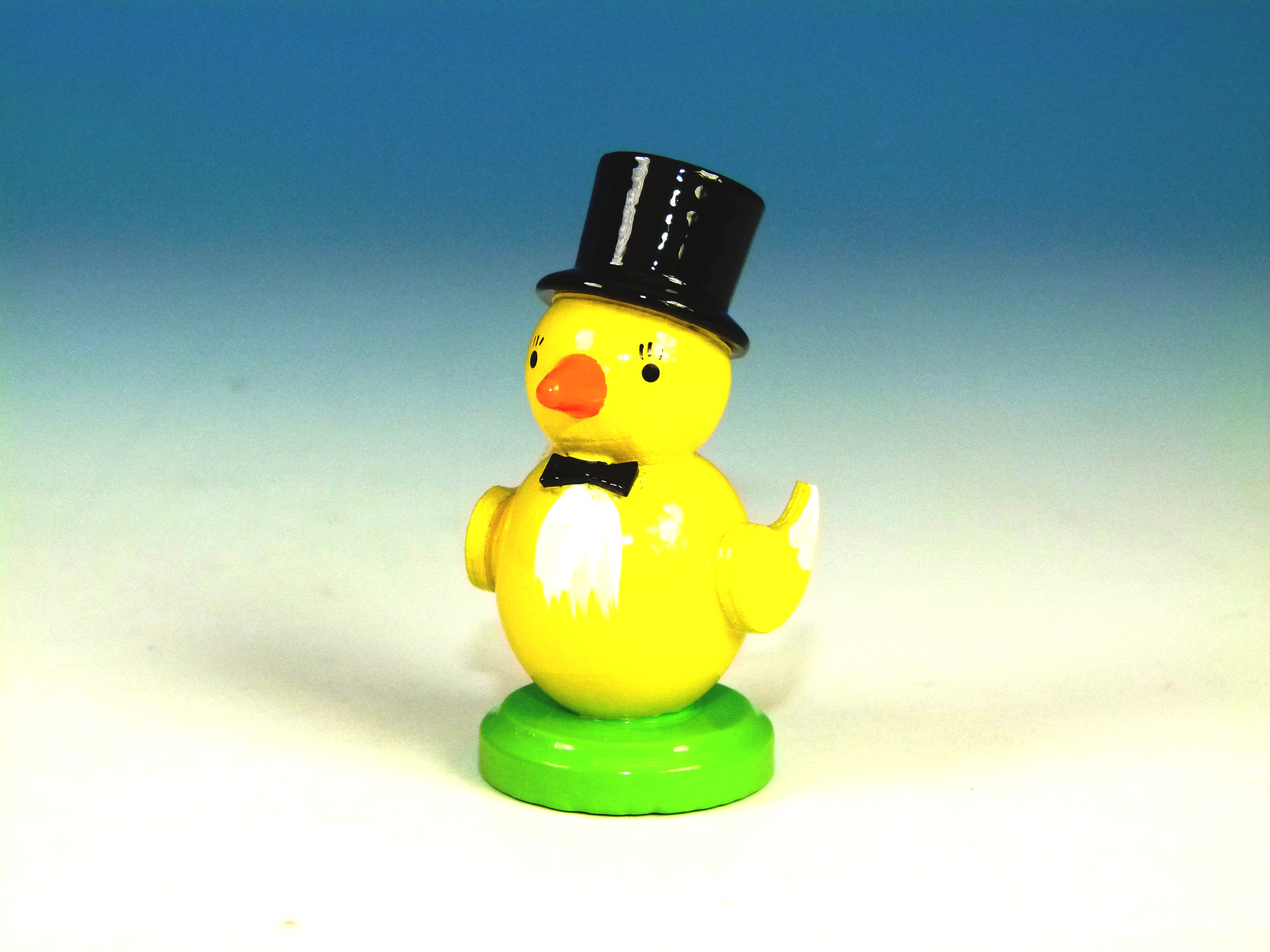 kueken-stehend-mit-zylinder-10-ullrich-kunsthandwerk-paul-ullrich-volkskunstbestehen