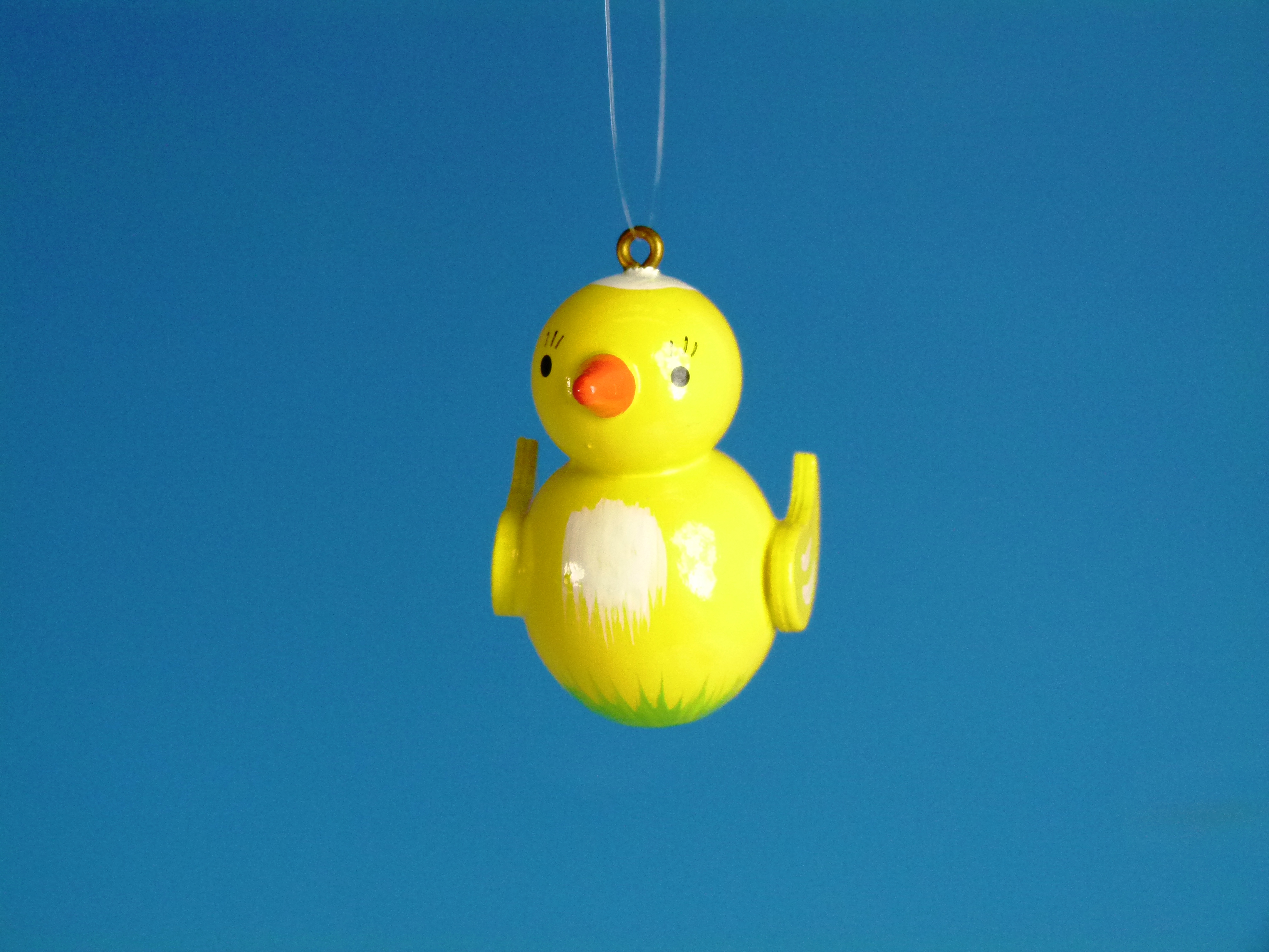 Baumbehang Küken unbekleidet