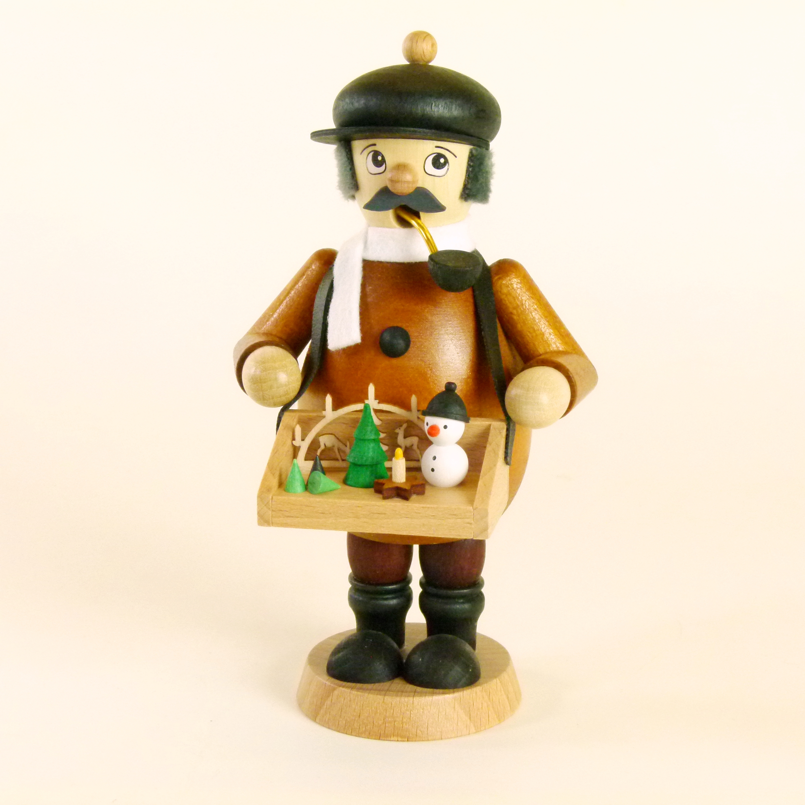 raeuchermann_haendler_mit_bauchladen_ullrich_kunsthandwerk_paul_ullrich_volkskunstbestehen