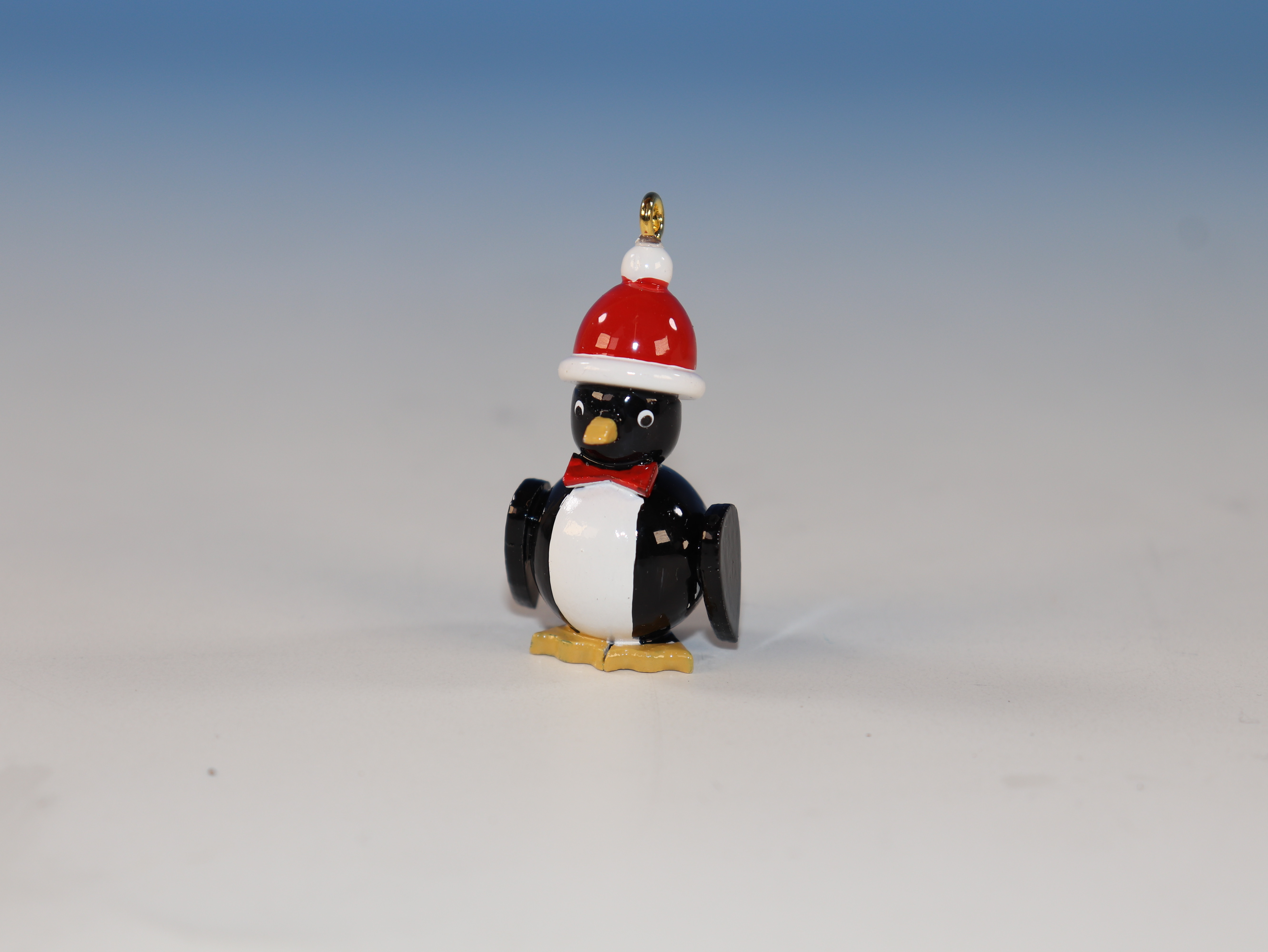 Christbaumschmuck Pinguin mit Weihnachts-Mütze