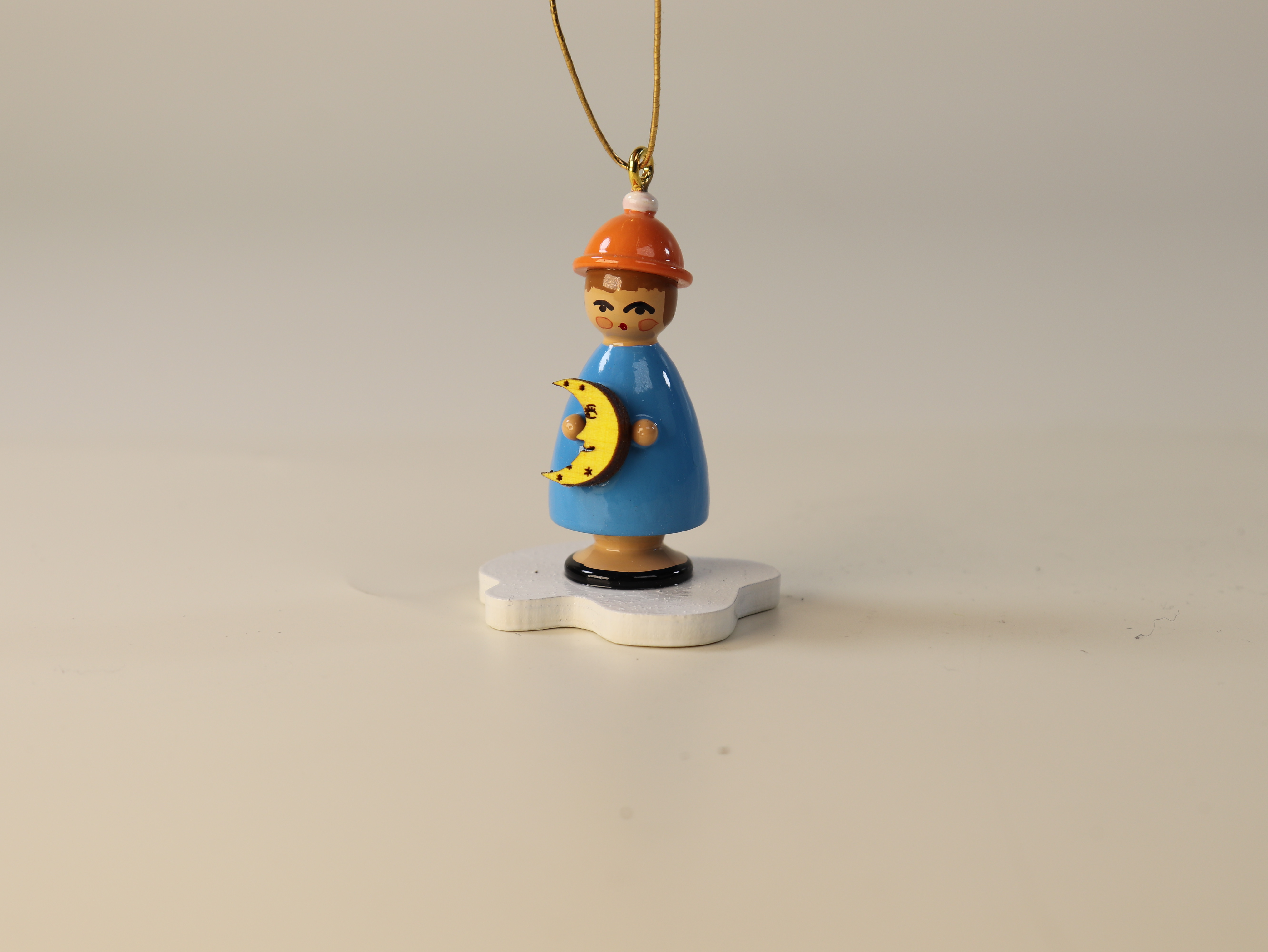 Weihnachts-Baumschmuck Laternenkind blau auf Wolke