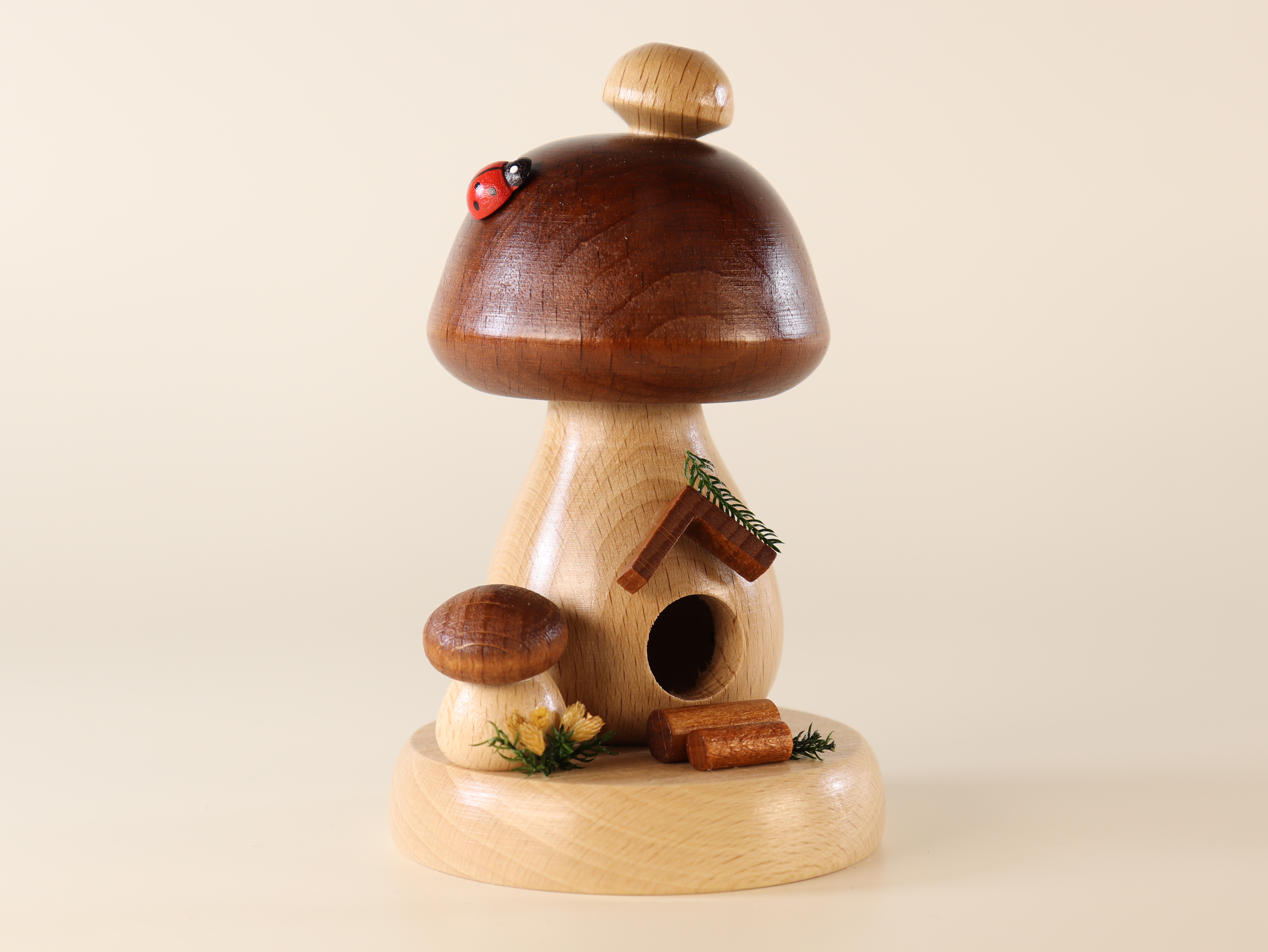 Räucherhaus 'Braunkappe' (klein) als Tischdekoration kaufen